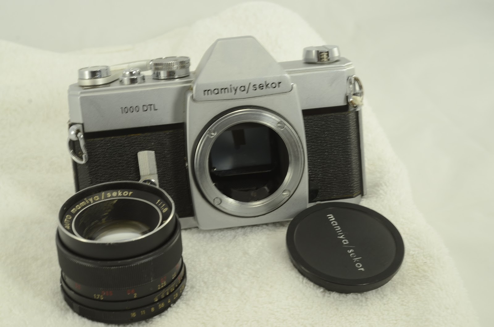 Vintage Camera House: Mamiya Sekor 1000 DTL SLR Camera with 1.8 55mm