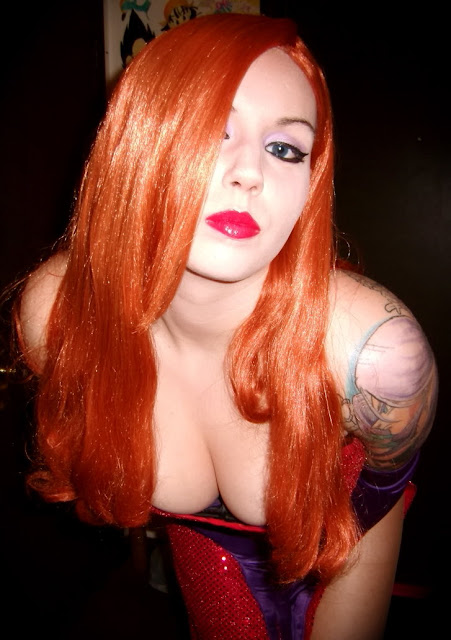http://2.bp.blogspot.com/-qEQo7VqPj8k/TvMwBI_UBiI/AAAAAAAAJxI/vQQZSqLBojc/s640/jessica-rabbit-cosplay010-788728.jpg