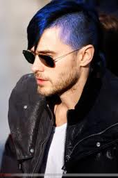 Acconciature Capelli Acconciature Sposa Acconciature Capelli Corti Taglio Capelli Uomo 2012 Tinta Moda Scarpe Collezioni Abiti Inverno 2011 2012 Il Blu Rapisce