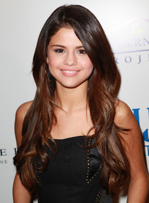 Selena Gomez Prom Hairstyle Ideas 2012