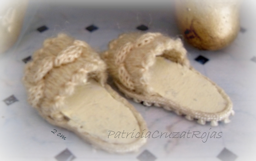 Patricia Cruzat Artesania y Color: Cuadro de Baño con Miniaturas