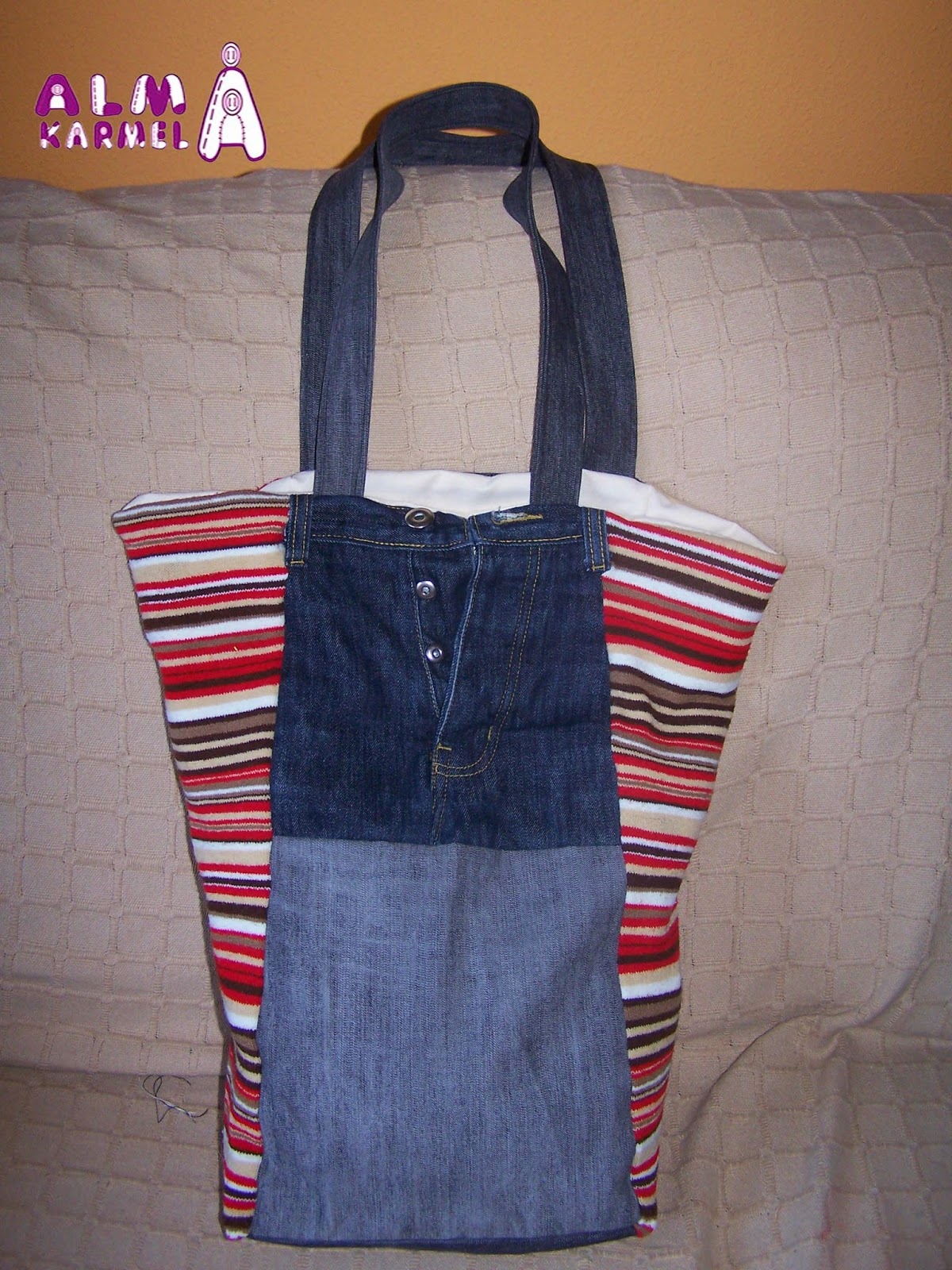 AlmaKarmela: TUTORIAL BOLSO RECICLADO USANDO VAQUEROS Y JERSEY (1ª PARTE)