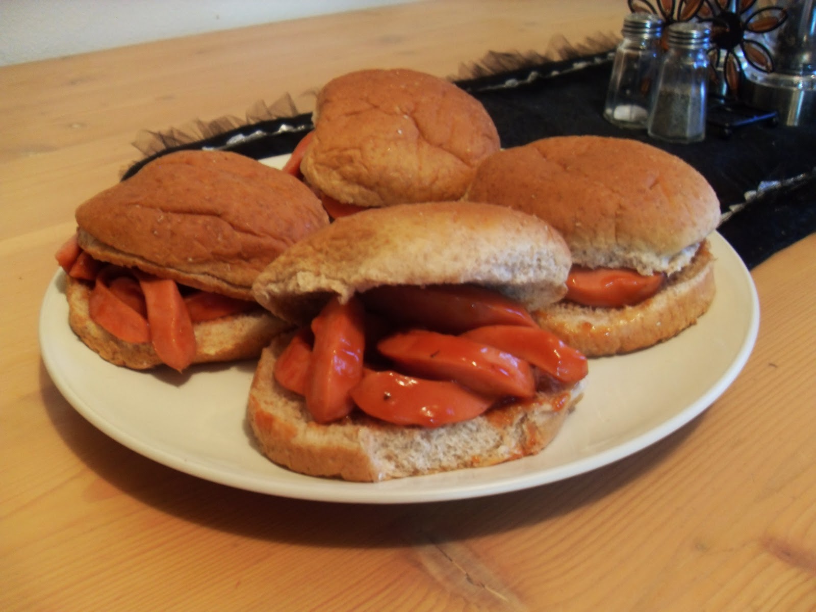 Sarah's NeverEnding Projects Feed Me Friday Worm Burgers