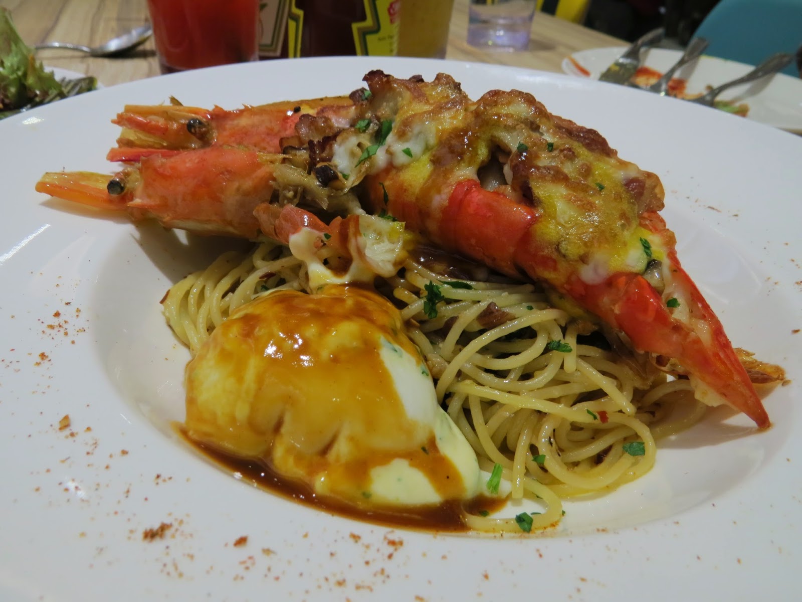 [CLOSED] Eggs & Berries, Jurong Point JACQSOWHAT Food. Travel