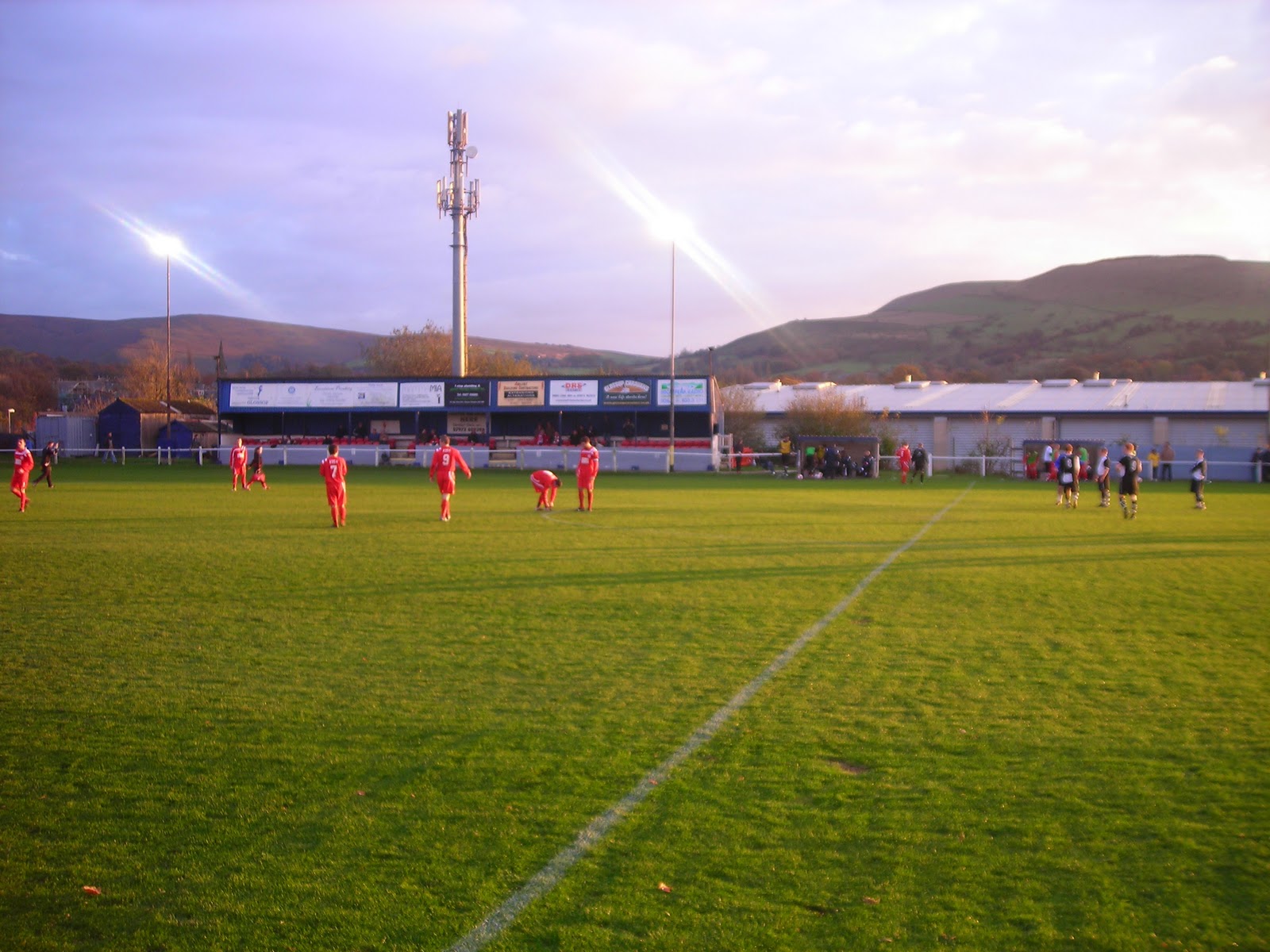 Northern Football Surrey Street Glossop North End ground info