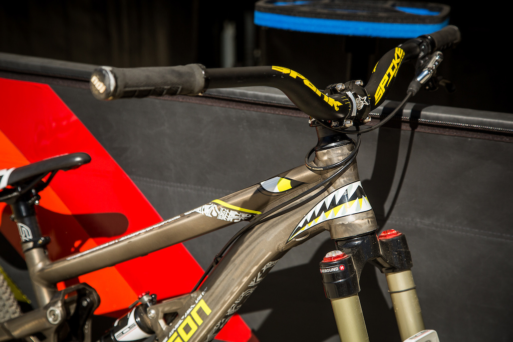 polygon slopestyle bike