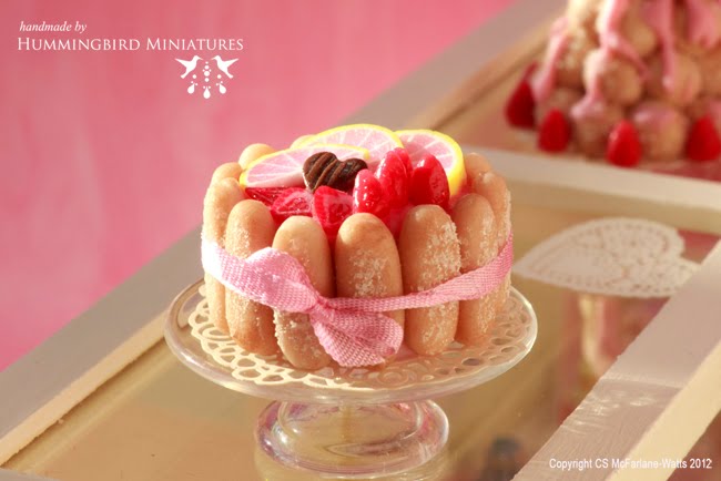Hummingbird Miniatures: Charlotte Cakes