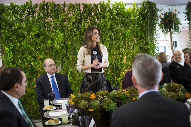 Queen Rania of Jordan attended the dinner in honor of the Jordan River Foundation (JRF) on its 20th anniversary.