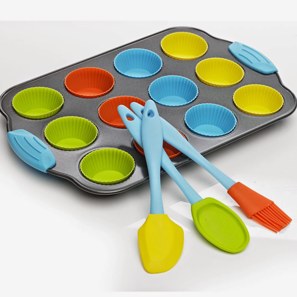 Wilko childrens baking kit