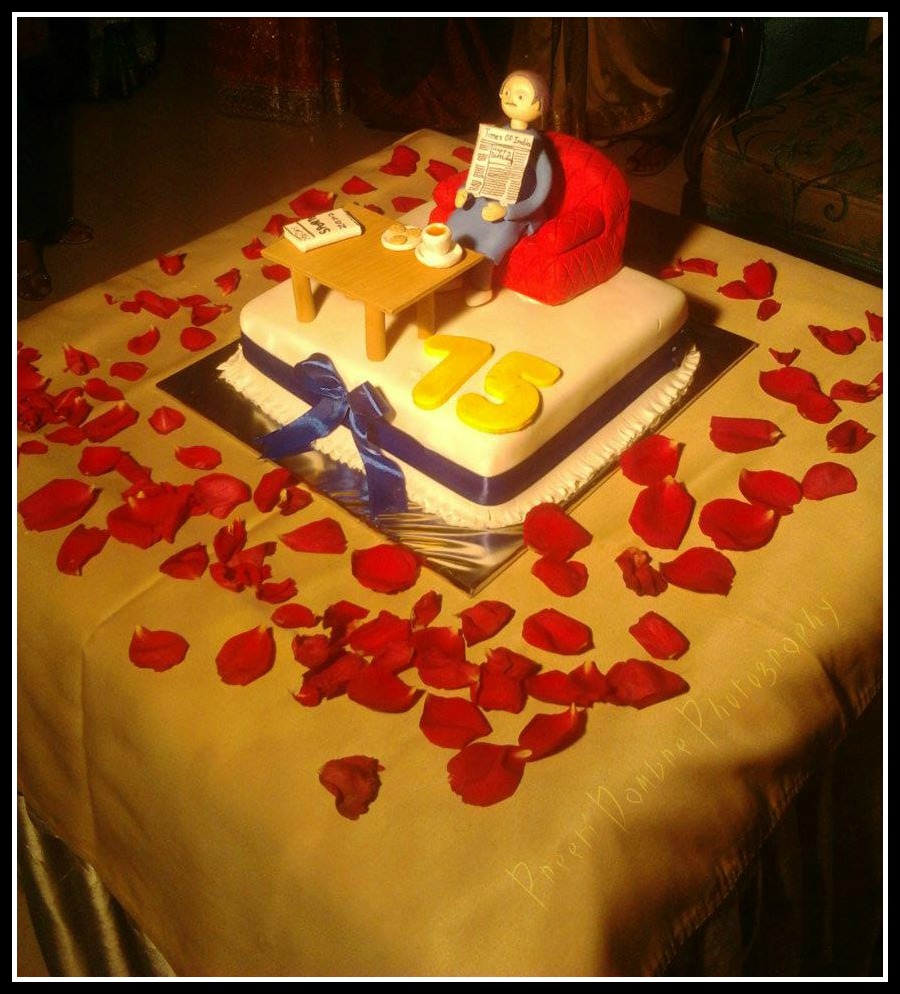 Snaps ...... by Preeti Dambre: 75th Birthday Cake for my ...