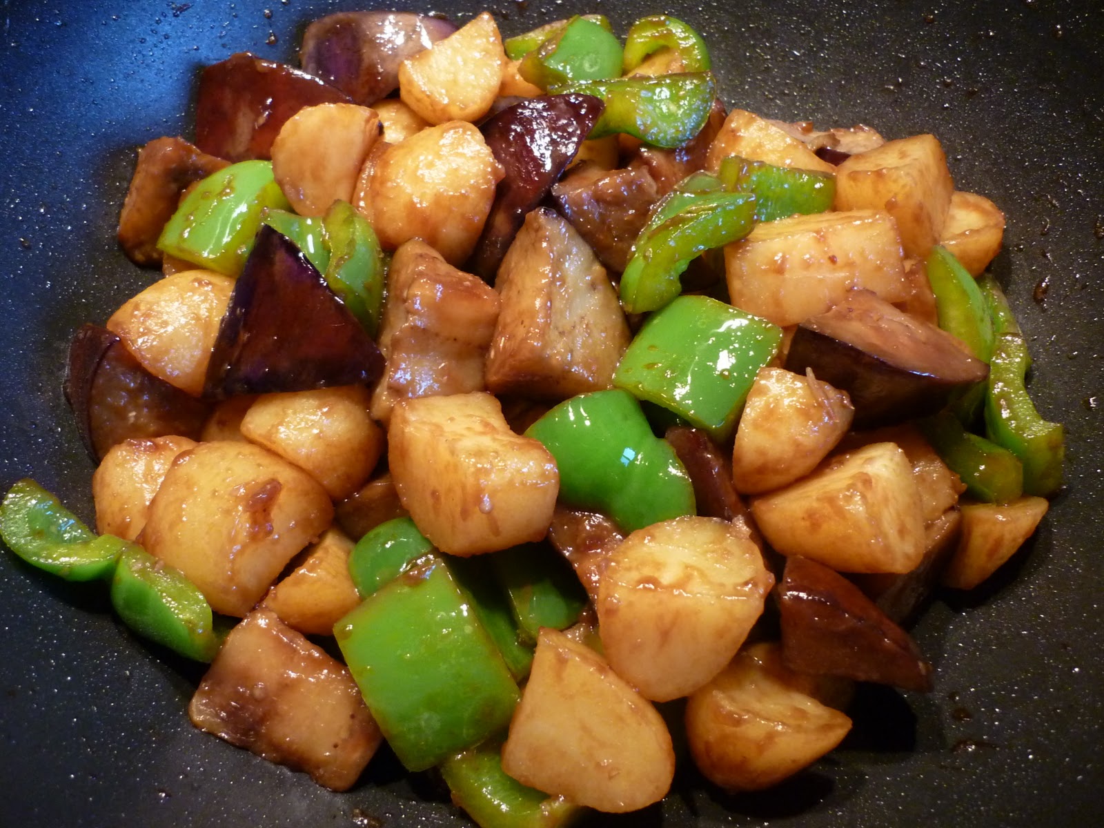 A Picky Eater S Quest Di San Xian Chinese Sauteed Potato Green Pepper And Eggplant