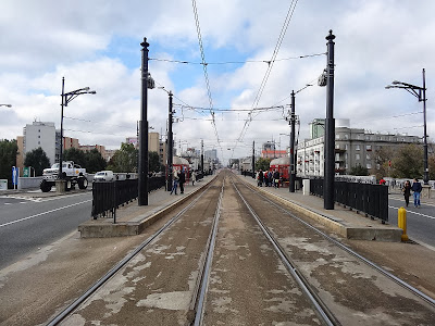 Most Poniatowskiego w trakcie 35. PZU Maratonu Warszawskiego. Most Poniatowskiego w trakcie 35. PZU Maratonu Warszawskiego.