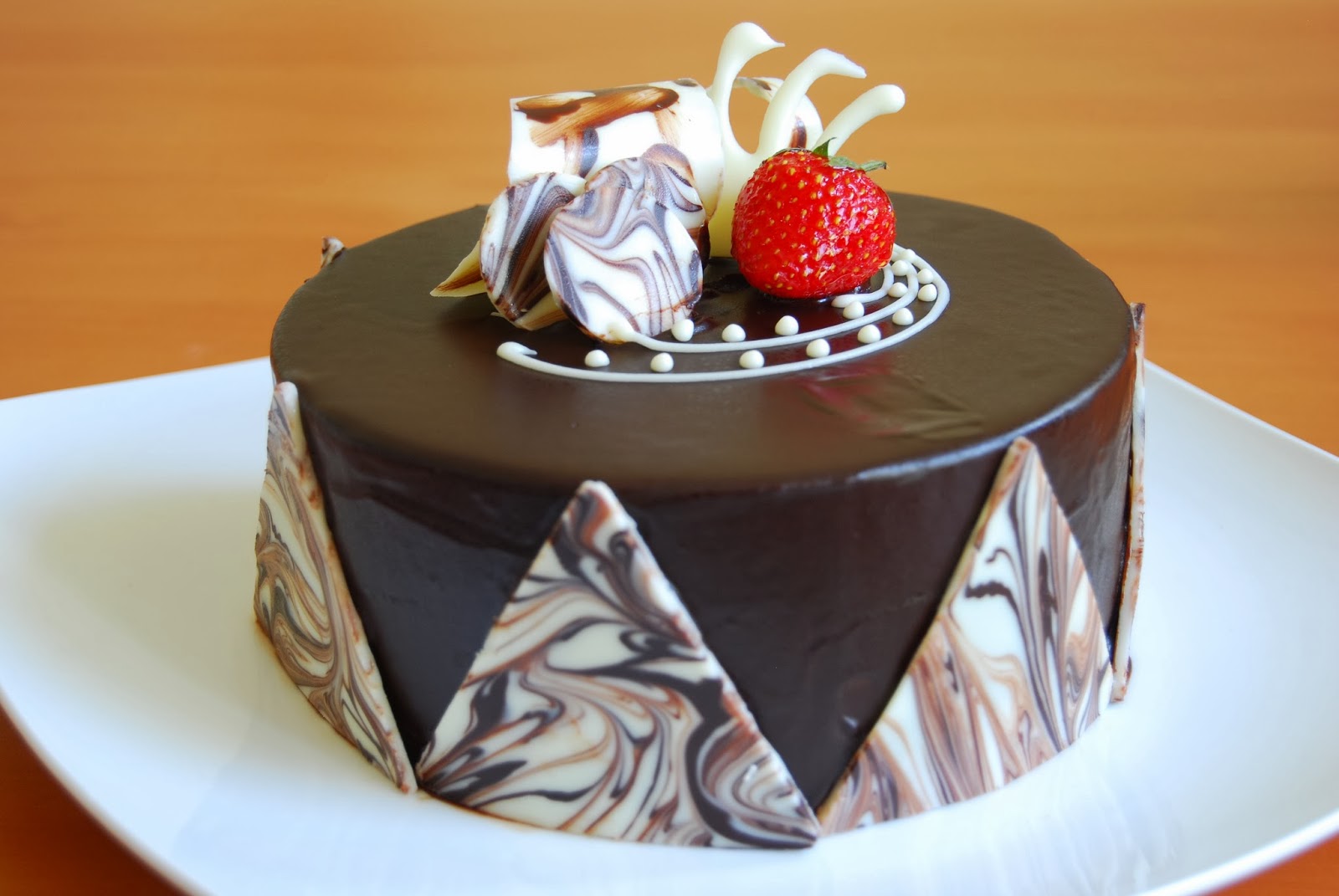 Glee'o Cake Japanese Classy Cakes the softness you will ask for more