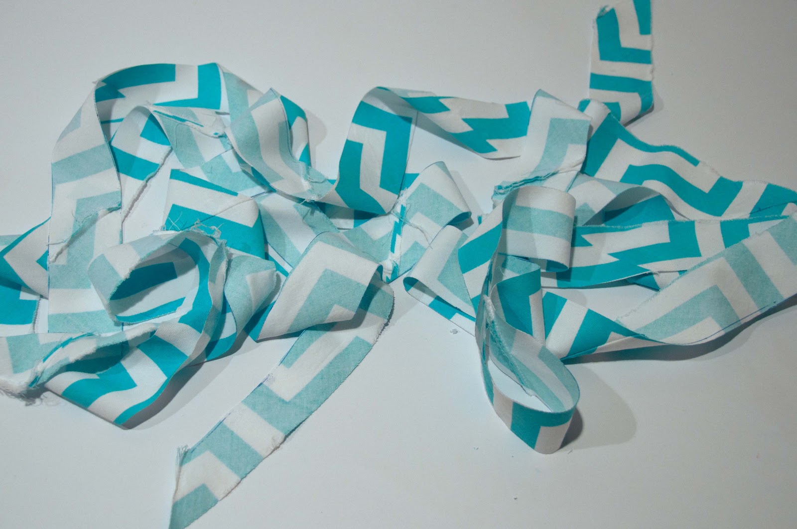 Aesthetic Nest Sewing How to Make Bias Tube Tape Binding (Tutorial)