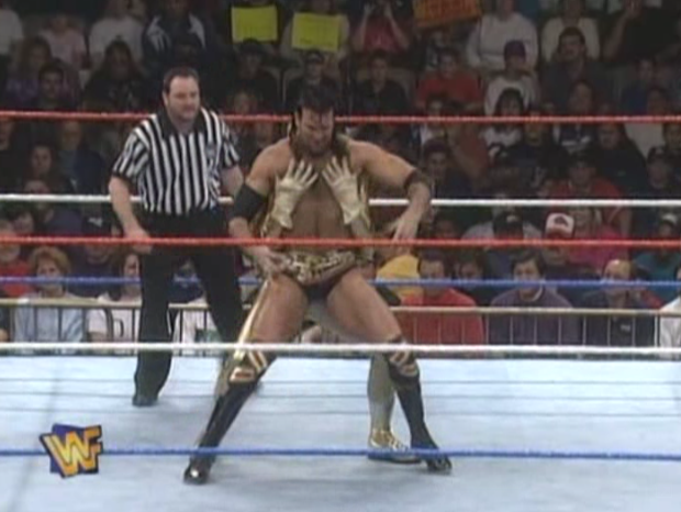 Royal+Rumble+1996+Goldust+vs+Razor+Ramon+4.png