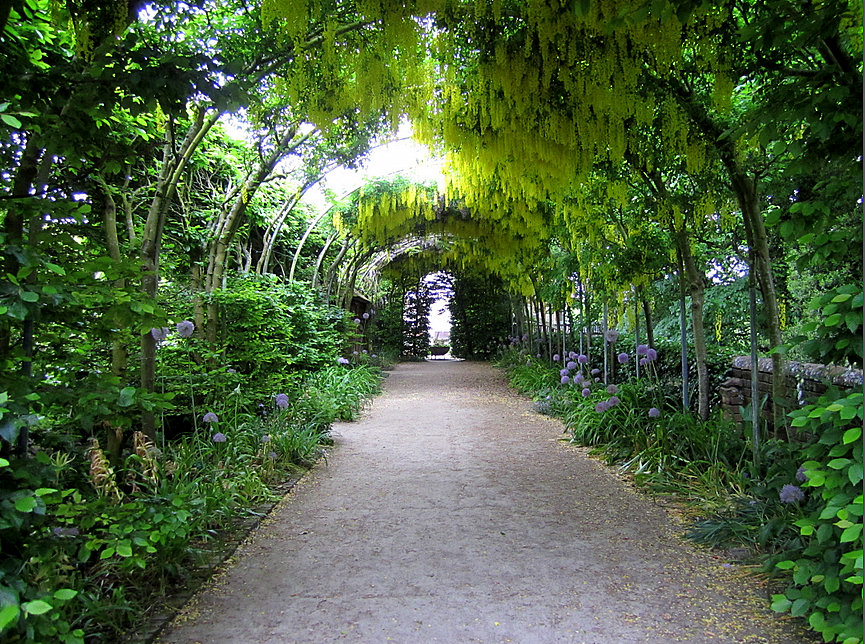 Brabourne Farm English Garden Heaven
