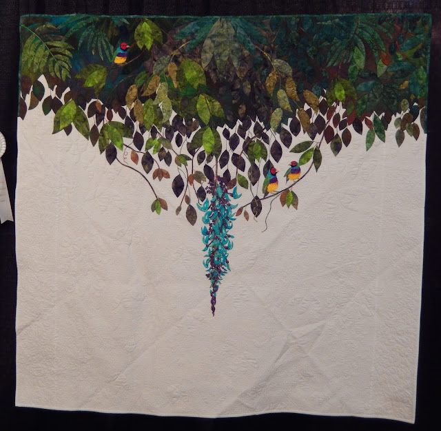Gouldians in the Jade Vine by Ruth Bloomfield @ Quilting Mod