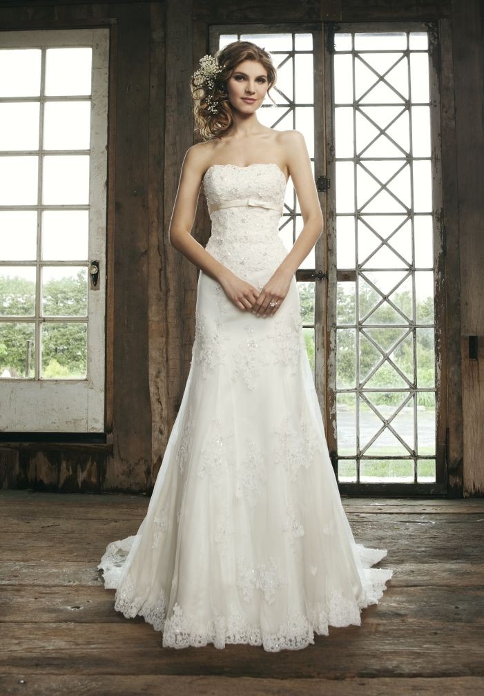 Lace Wedding Dress for a Outdoor Wedding