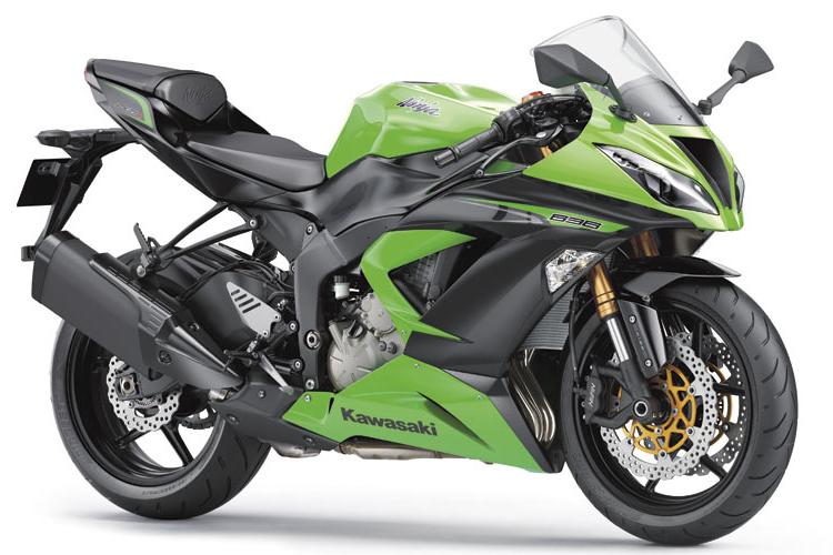 moto verte vue en angle