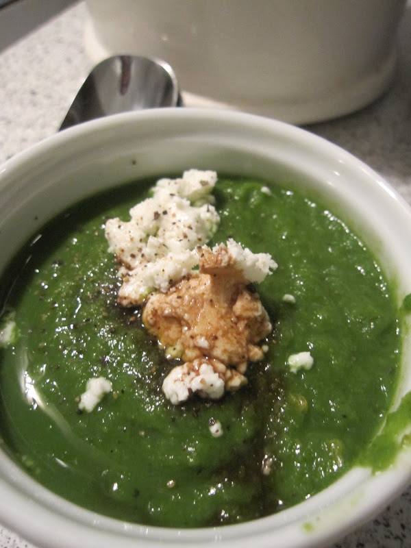 Recitherapy pear , kale & ginger soup