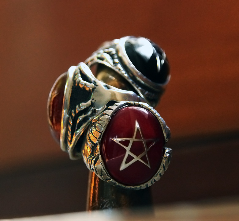 Alex Streeter Angel Heart Ring Alex Streeter Angel Heart Ring