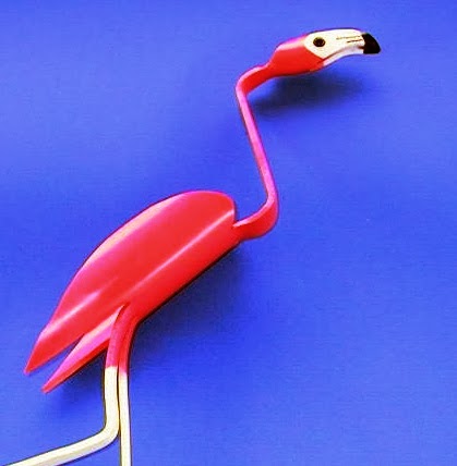FLAMINGO - PVC PIPE BIRD