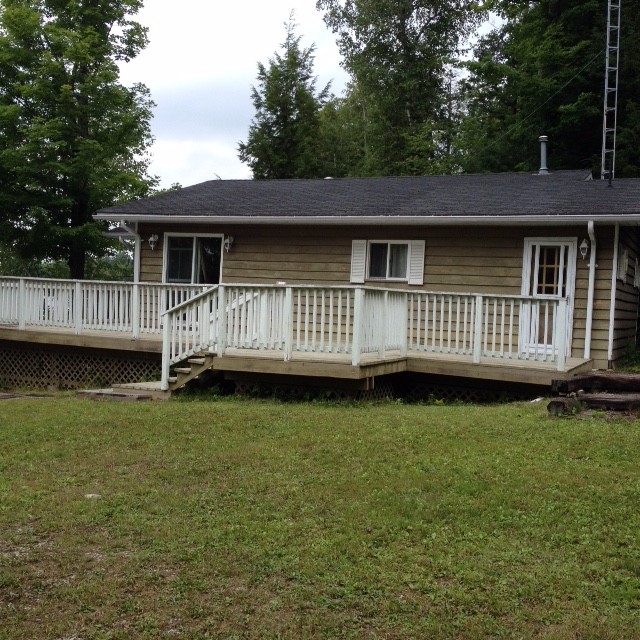NEW COTTAGE LISTING ON CRYSTAL LAKE! 4 Fire Route 386, Kinmount