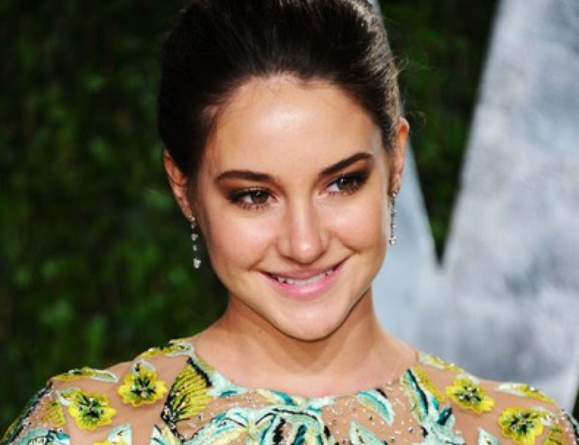 Dear Fashion Diaries: Shailene Woodley @ 2012 Vanity Fair Oscar Party