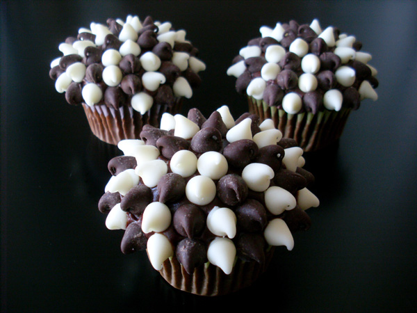 Candy Bar Cupcakes &quot;Porcupine&quot; Chocolate chip Cupcakes
