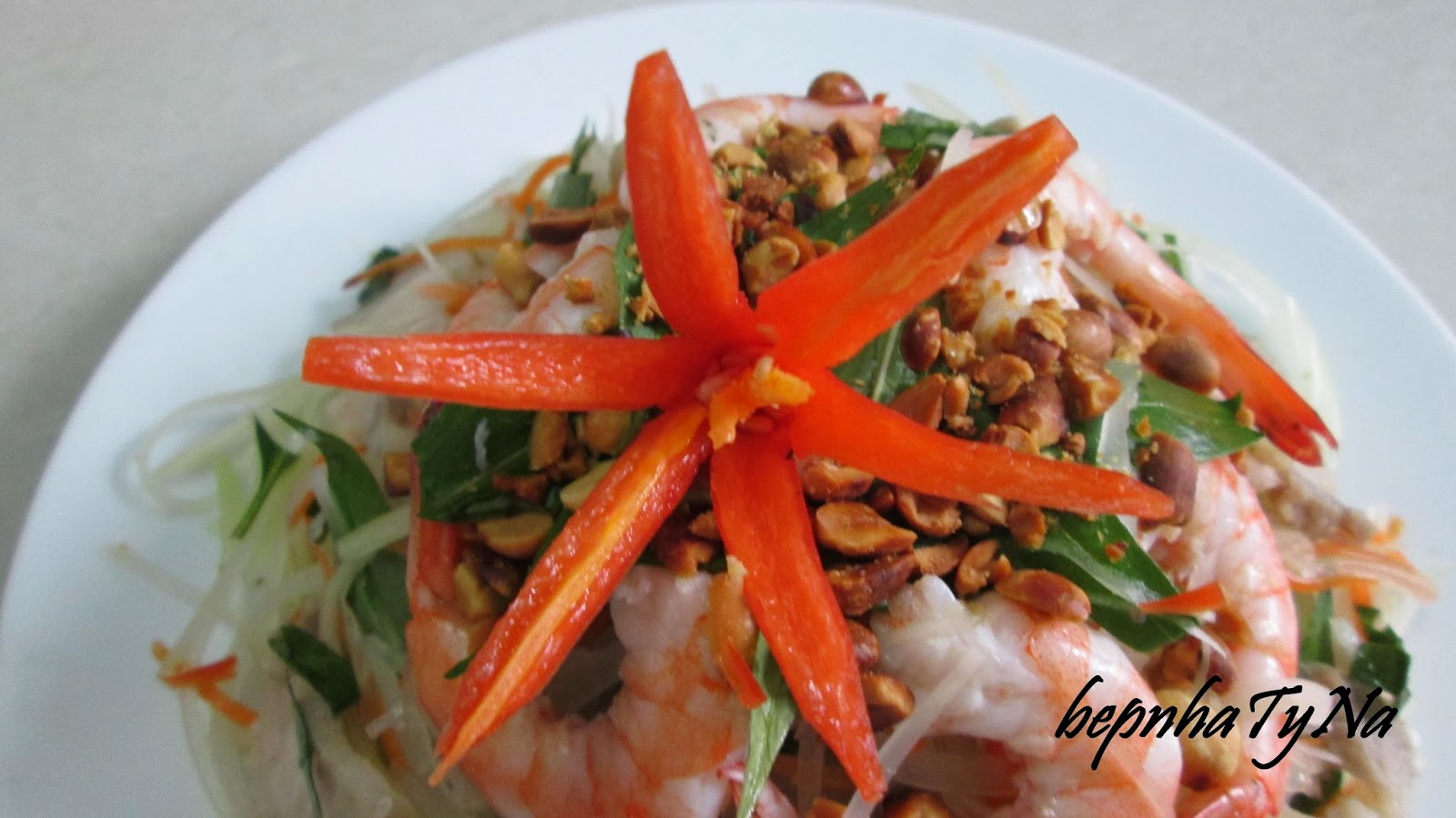 Bếp nhà TyNa: GỎI ĐU ĐỦ