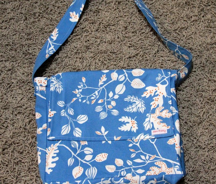 mommy sew pretty Messenger Bag