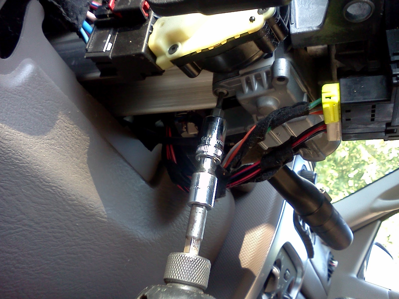 TimtheTech 2002 Jeep Liberty Limited 3.7, Ignition Key Issue