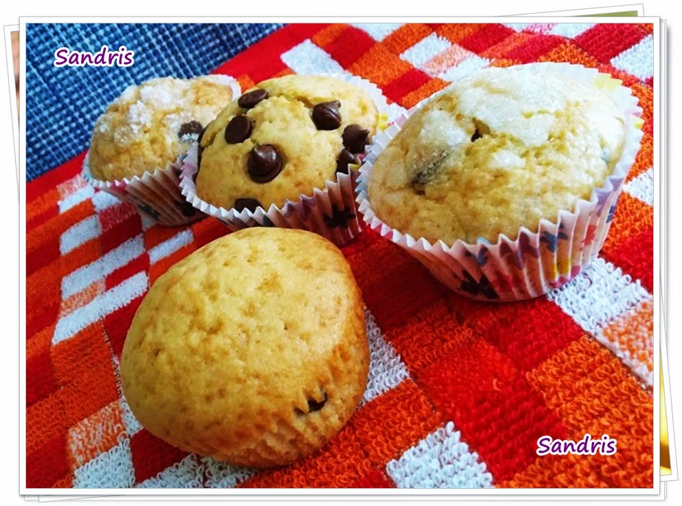 Magdalenas De 3 Tipos: Higos, Mermelada De Albaricoque Y Pepitas De Chocolate
