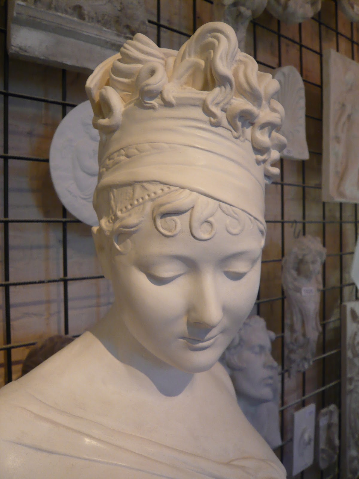 ORNAMENTAL WOODCARVER Patrick Damiaens PLASTER CASTS PLASTER