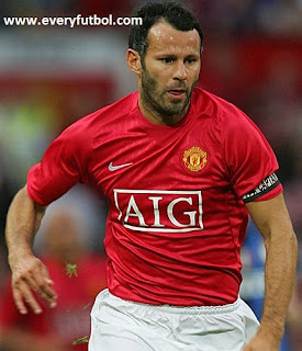 Ryan Giggs Continuara Un Año Mas En El Manchester United