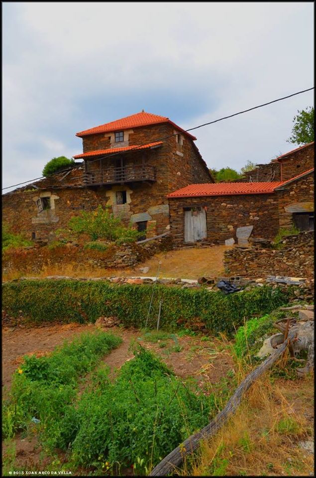 XOAN ARCO DA VELLA TORRE DE A GRIXOÁ CARBALLEDO