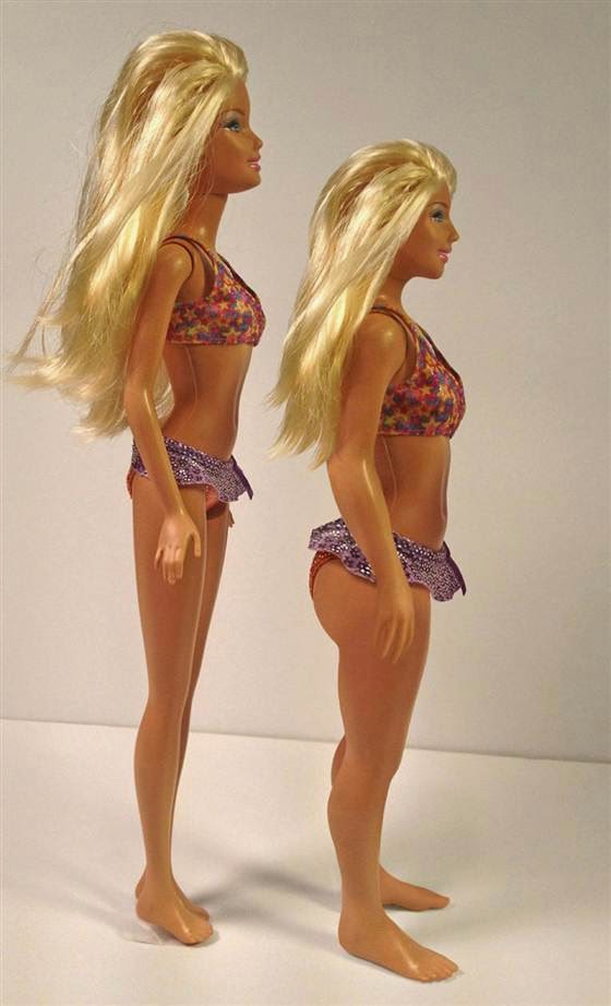 Barbie con proporciones reales