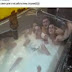 فضيحة : عمال مصنع أجبان روسي يستحمون داخل حوض الحليب    