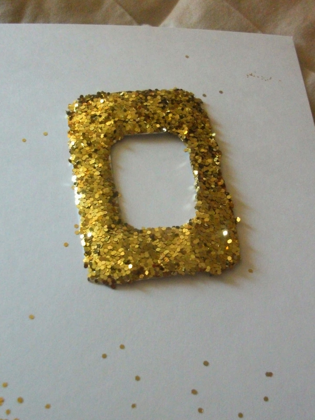 DIY Christmas Frame Elmer's Holiday GlueNGlitter