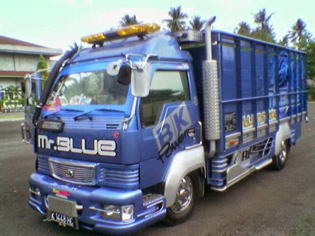 Modifikasi mobil truk