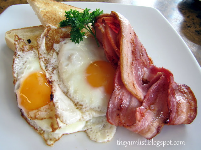 The Lounge Room Mudgeeraba, best value breakfast on the Gold Coast