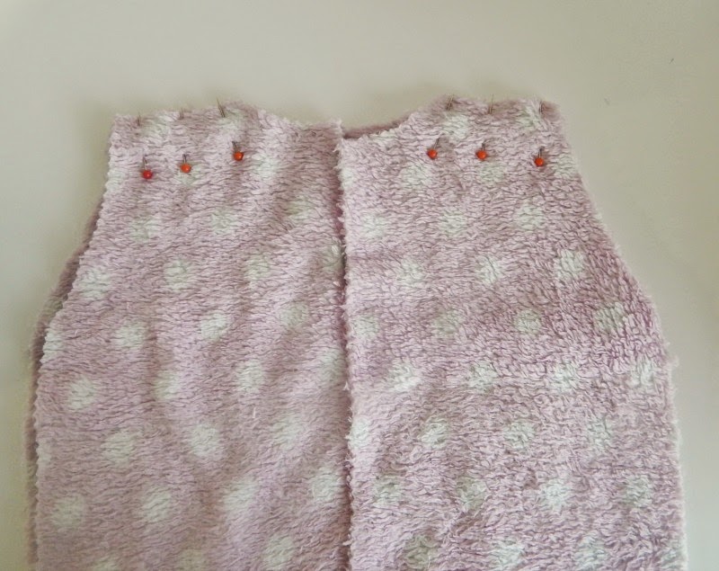 Mrs H the blog Hooded baby dressing gown tutorial {Free tutorial 0 6m)