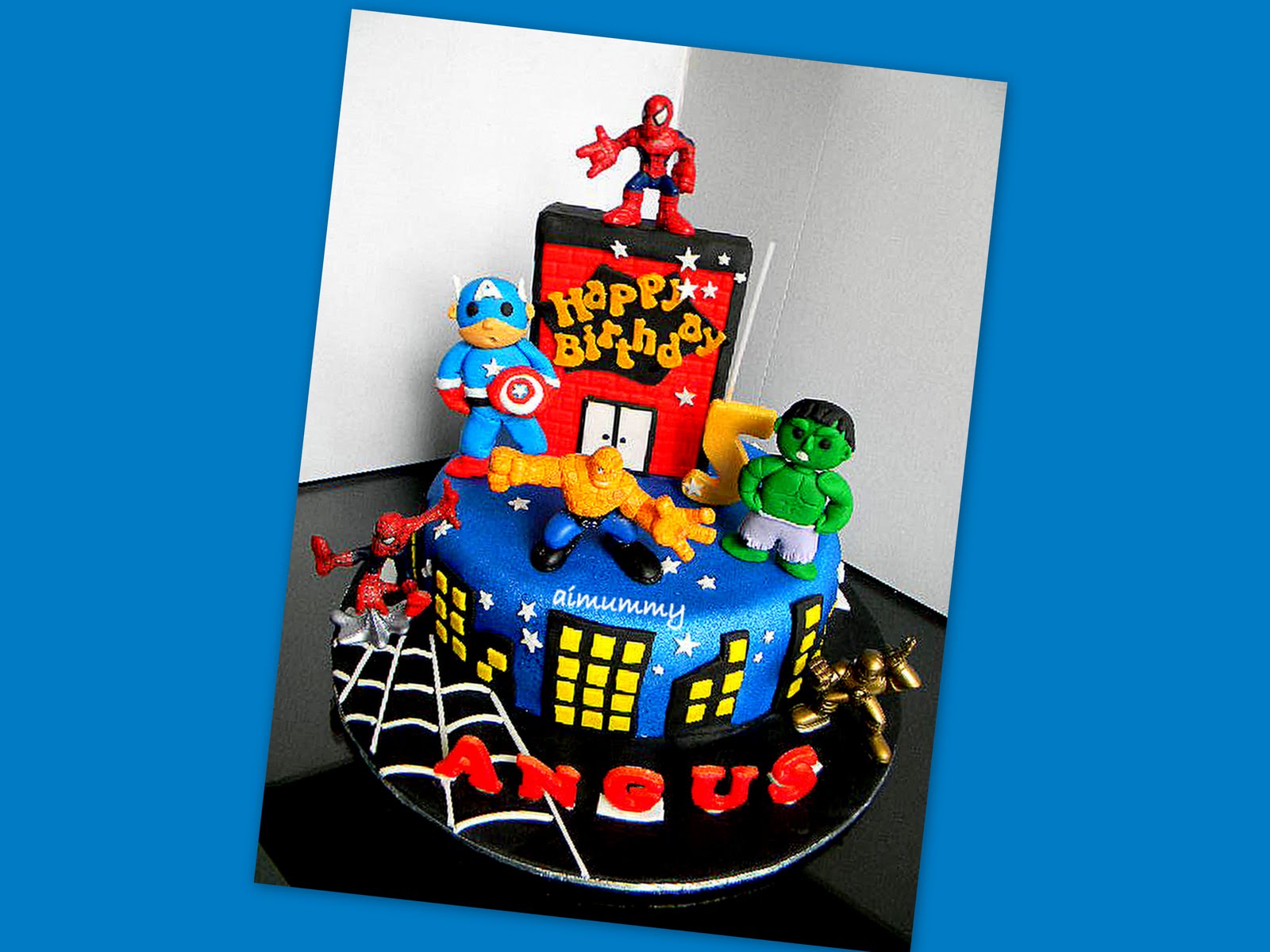 AiMummy Super Hero Squad theme cake