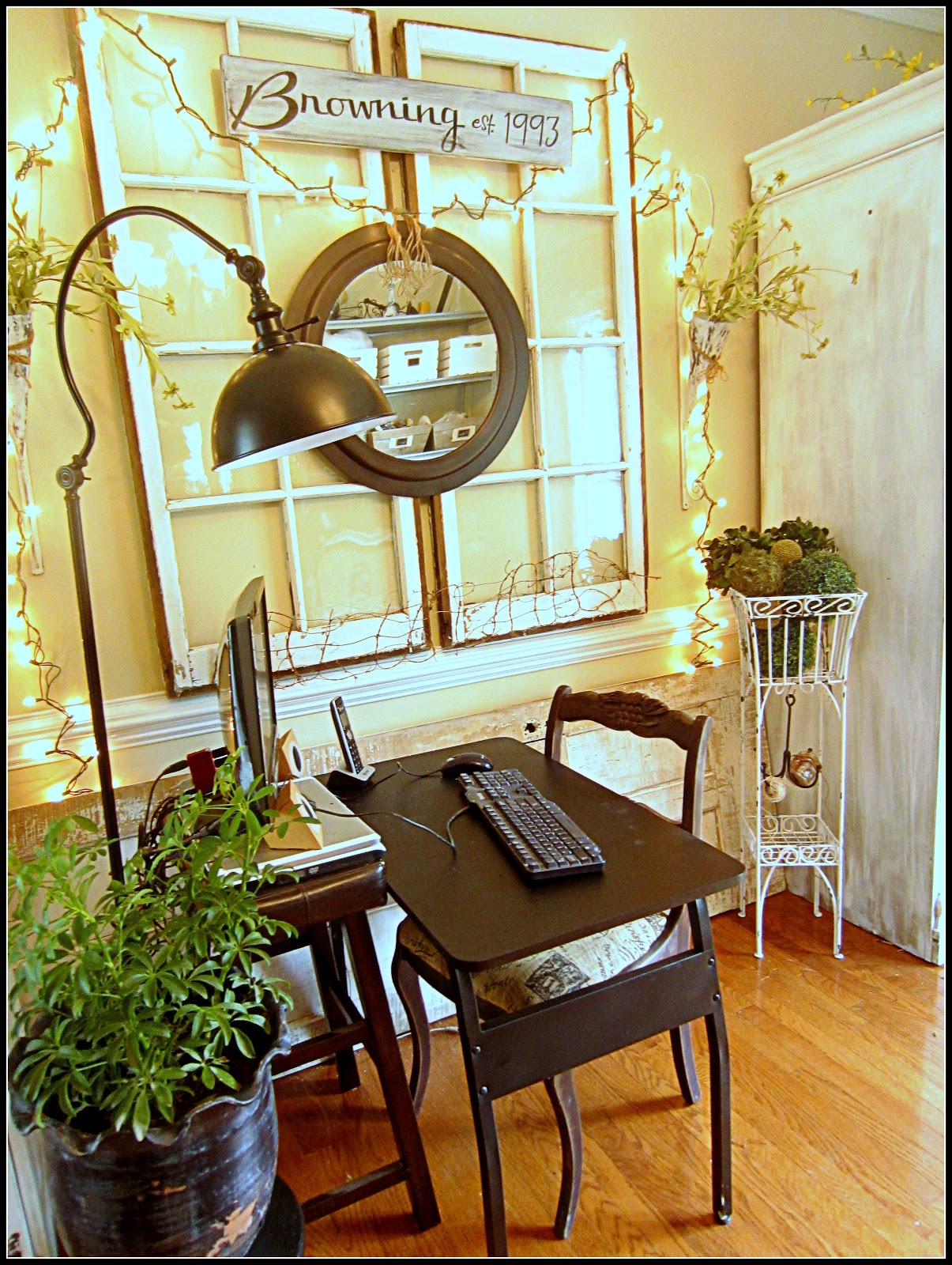 21 Decorating A Small Office Space With No Windows Images