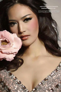 http://2.bp.blogspot.com/-qkPfCDfG-bY/T4Qj1KDPZ6I/AAAAAAAAemo/r044rL0o8eU/s1600/maria-selena-indonesia.jpg
