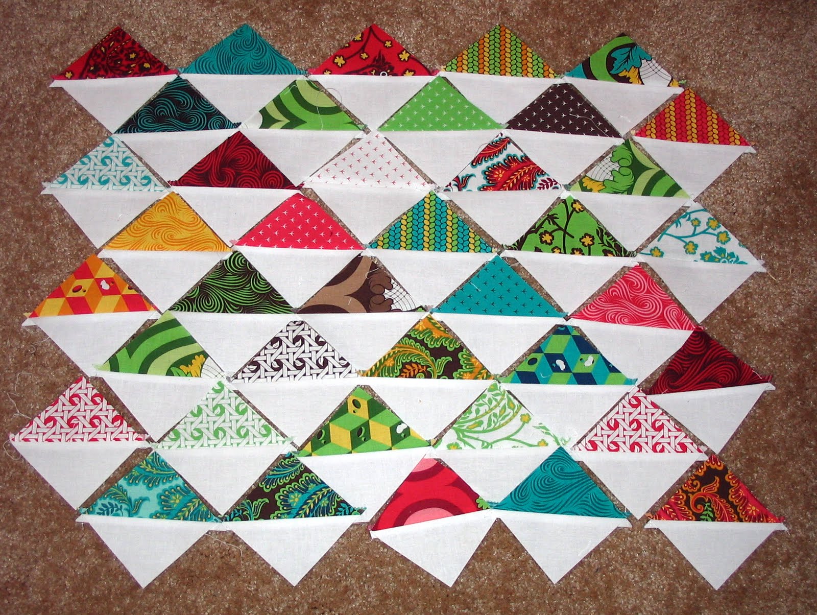 Bink Makes in progress hst triangle quilt
