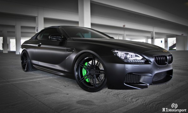 Satin-Black-BMW-M6-F13-green-calipers.jpg