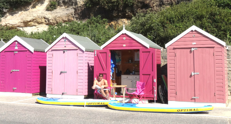 Colourful_Beachhuts_Bournemouth Colourful_Beachhuts_Bournemouth