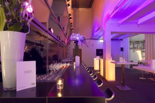 Http Www Burg Halle De Englich Neustadt Bauwelt 24 2016 Pdf