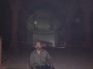 In "Red Fort Complex" to attend "Red Fort Light Show".(Friday 4-11-2011)